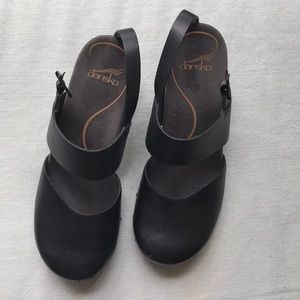 Dansko clogs size 8